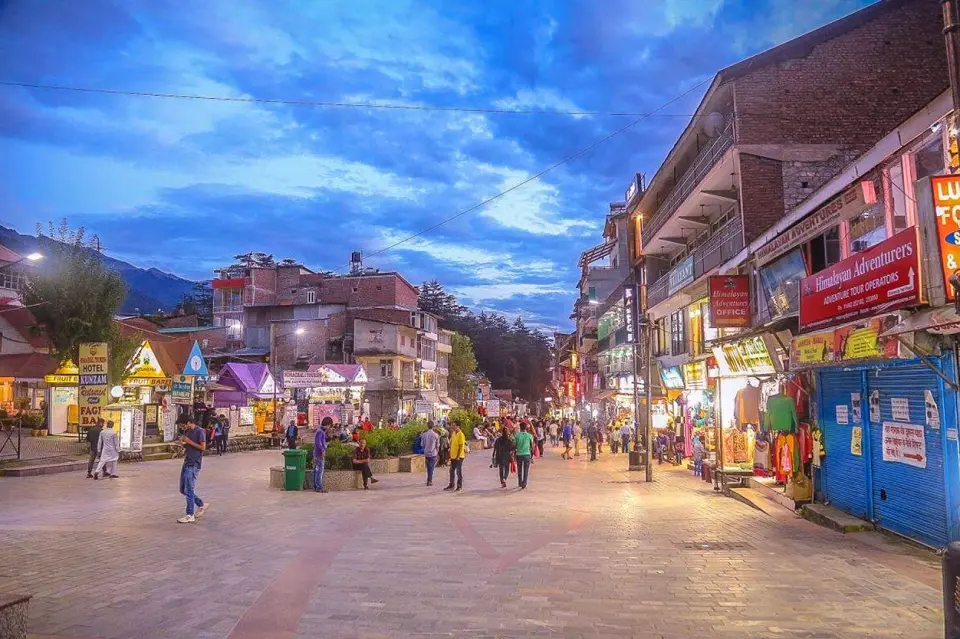 2 Night Kasol Package with Volvo Ex Delhi - Kasol Market and cafe image