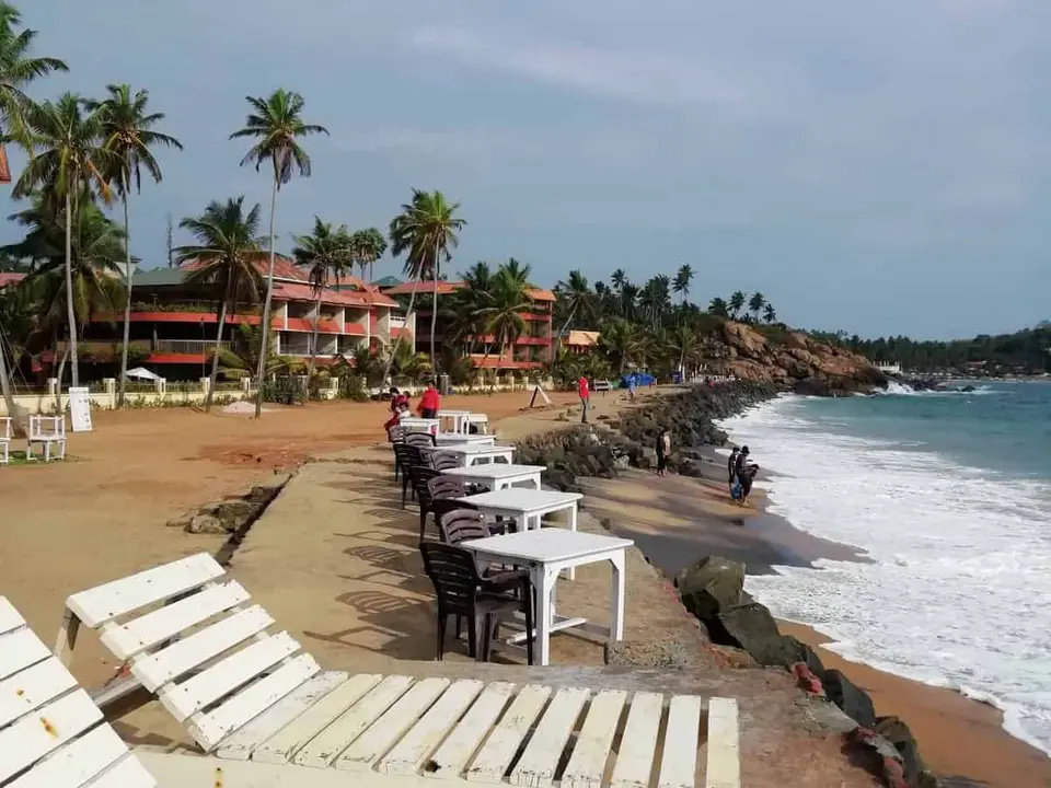 Samudra Beach Trivandrum sightseeing image