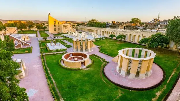 2 Days 1 Night Golden Triangle  Package - janter image