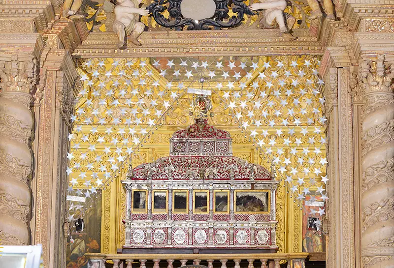 Basilica of Bom Jesus Old Goa Church sightseeing image