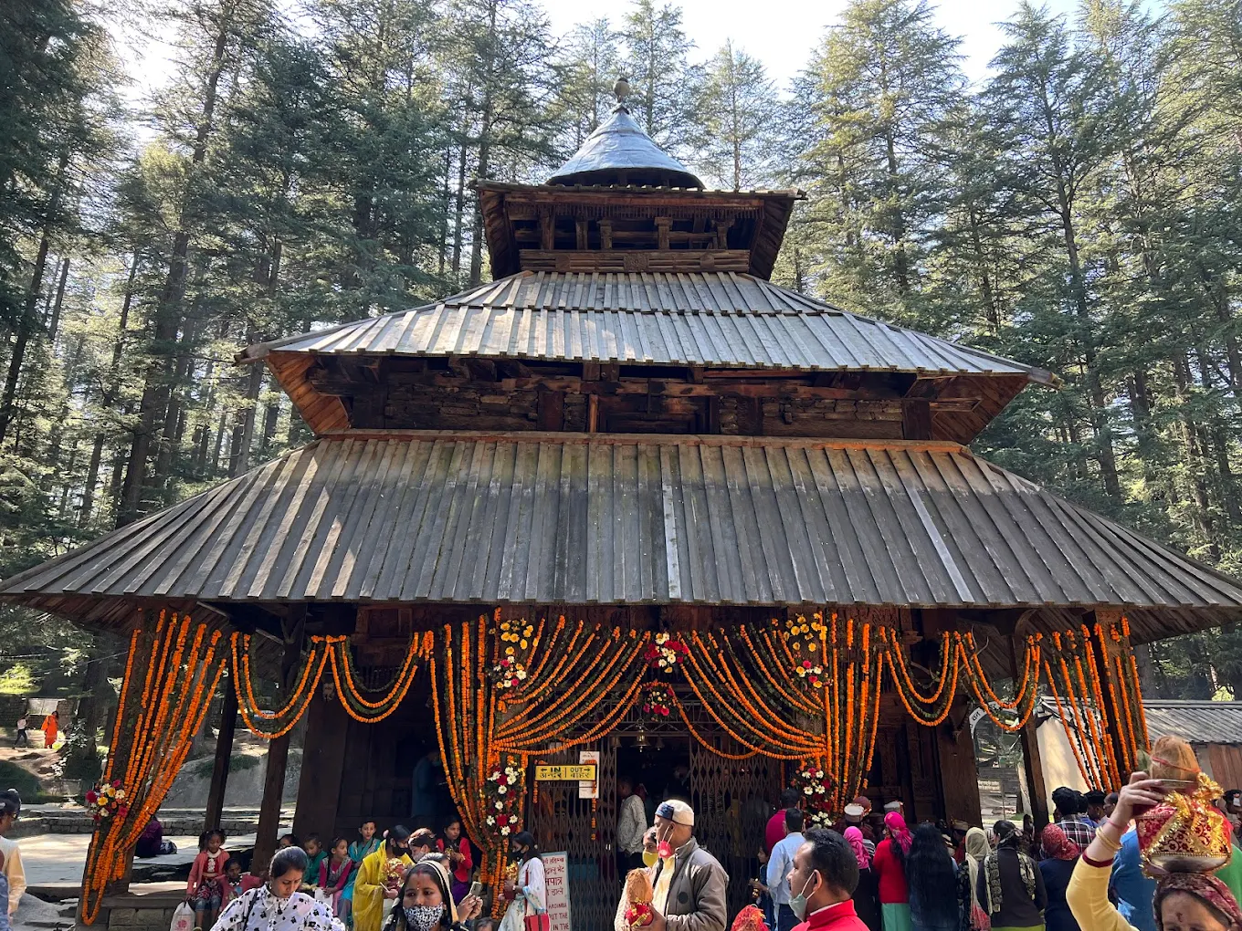 Shimla Manali Tour Package with beautiful Himalayan mountain views