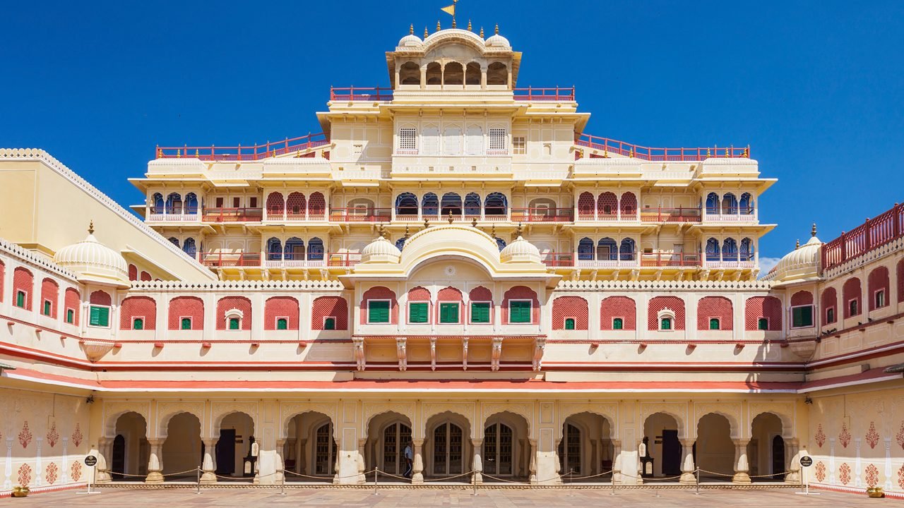 3 Days 2 Night Jaipur Package With Private Cab - City Palace image