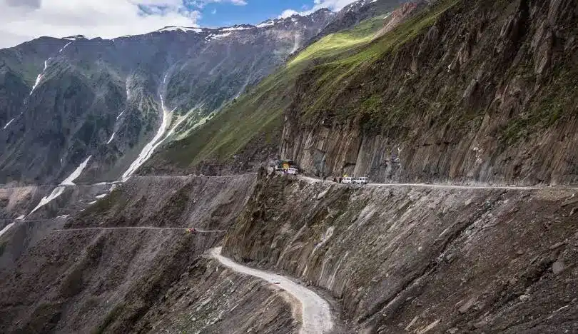 Zoji La Pass sightseeing image